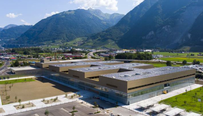 BIM modeleur en charge de la synthèse MCR du SmartBuilding hospitalier HRC ingénieur Genève smartbuilding Smartbuilding